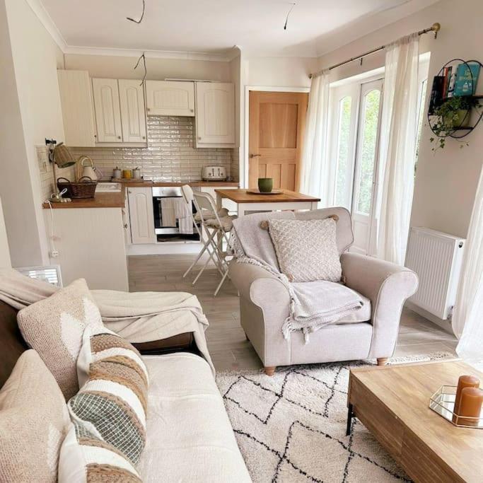 فيلا Relaxing Retreat Near Norfolk Broads نورويش المظهر الخارجي الصورة