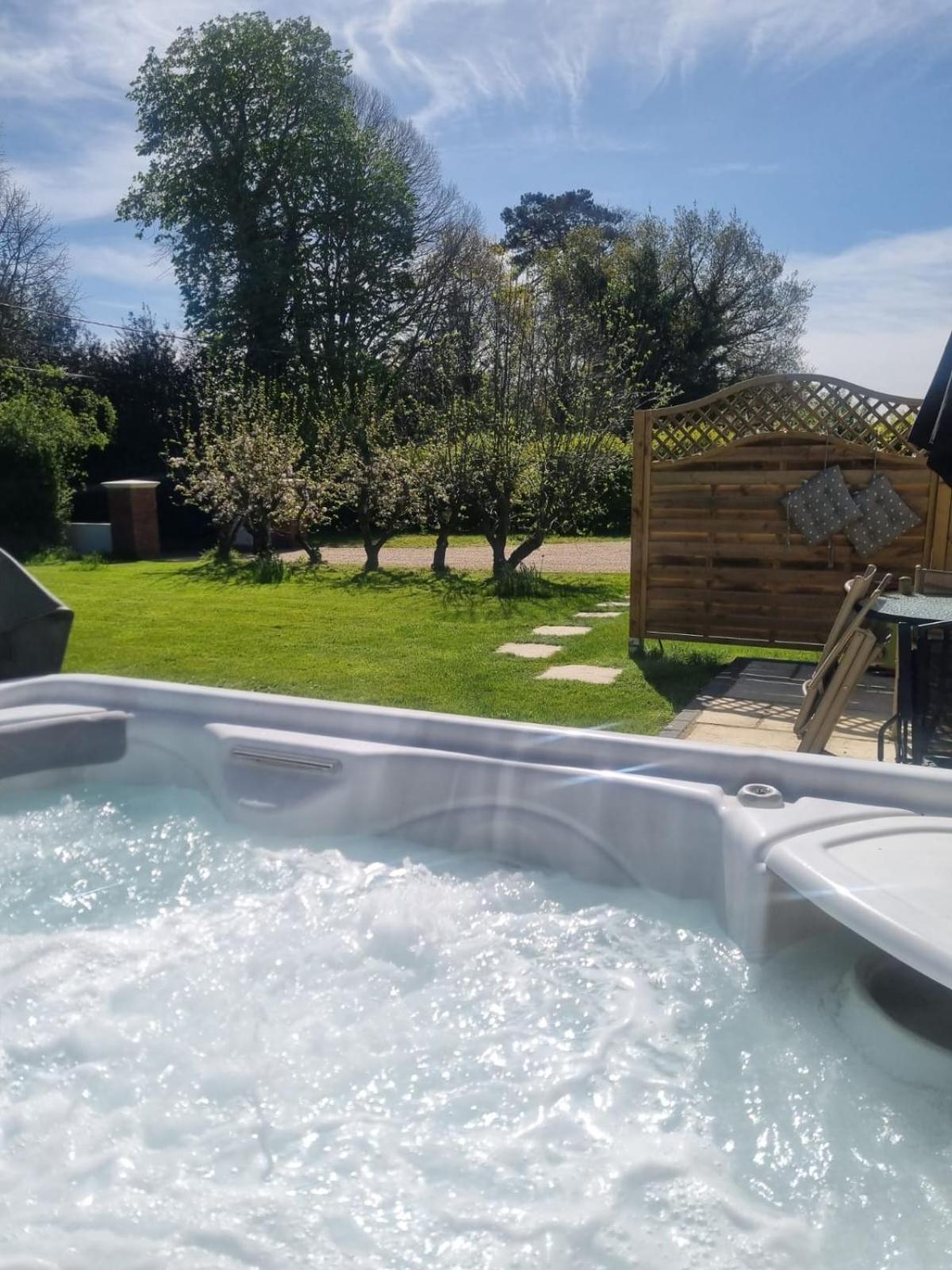 فيلا Relaxing Retreat Near Norfolk Broads نورويش المظهر الخارجي الصورة